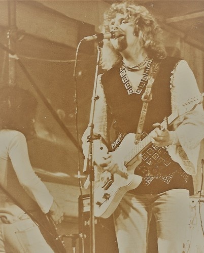 Strawbs musician performing at the 1972 Chelmsford Folk Festival; source credit: Steve Schechter